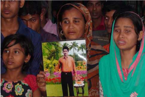 স্ত্রীকে ফোন আইএসের হাতে জিম্মি বাংলাদেশি হেলালের